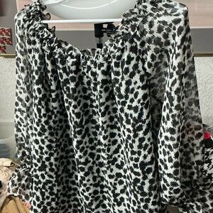 Women’s Black & White Animal Print Off-Shoulder Blouse